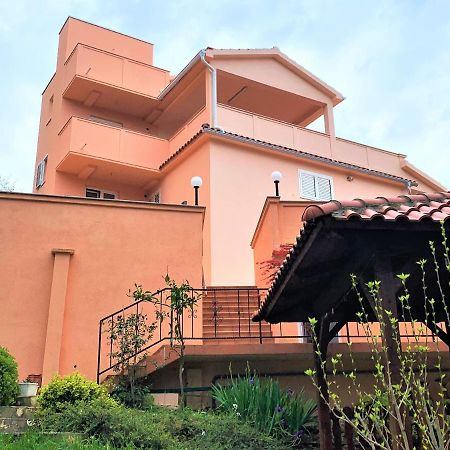 Apartment And Rooms Milak Ραμπ Εξωτερικό φωτογραφία