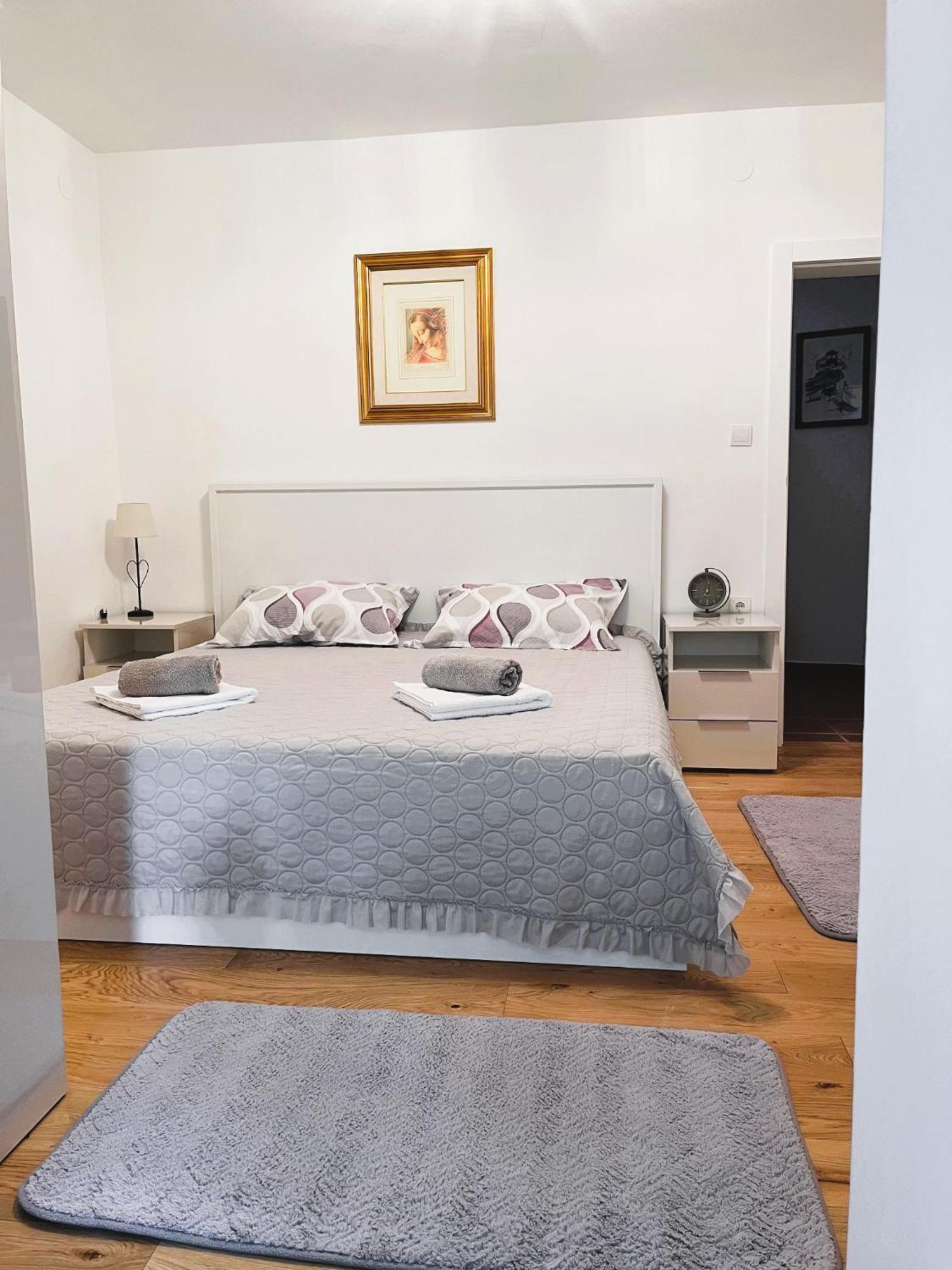 Apartment And Rooms Milak Ραμπ Εξωτερικό φωτογραφία