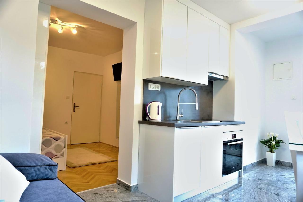 Apartment And Rooms Milak Ραμπ Εξωτερικό φωτογραφία