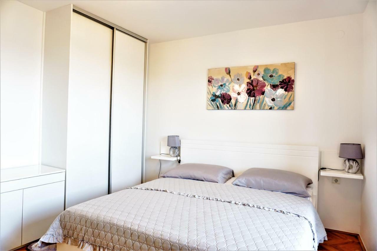 Apartment And Rooms Milak Ραμπ Εξωτερικό φωτογραφία