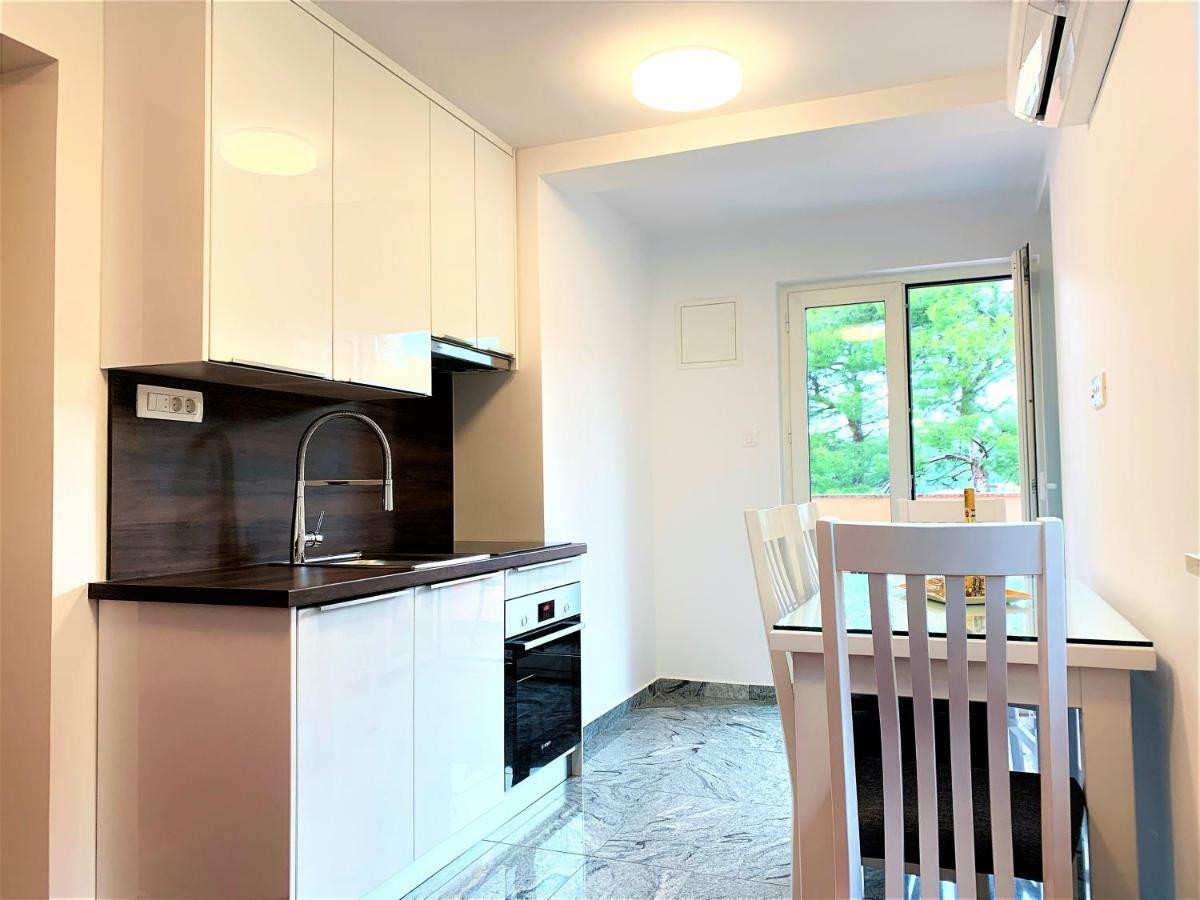 Apartment And Rooms Milak Ραμπ Εξωτερικό φωτογραφία
