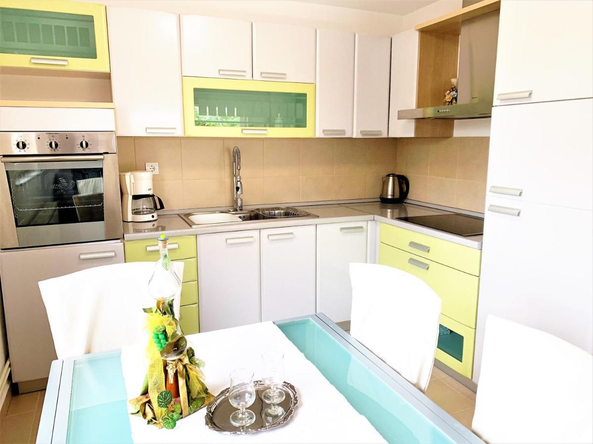 Apartment And Rooms Milak Ραμπ Εξωτερικό φωτογραφία